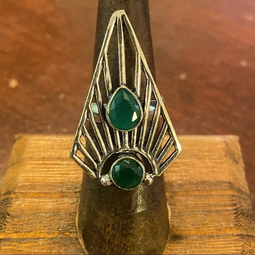 Lab‎ Emerald Sterling Silver Plated Arrow Ring,  Size 6
